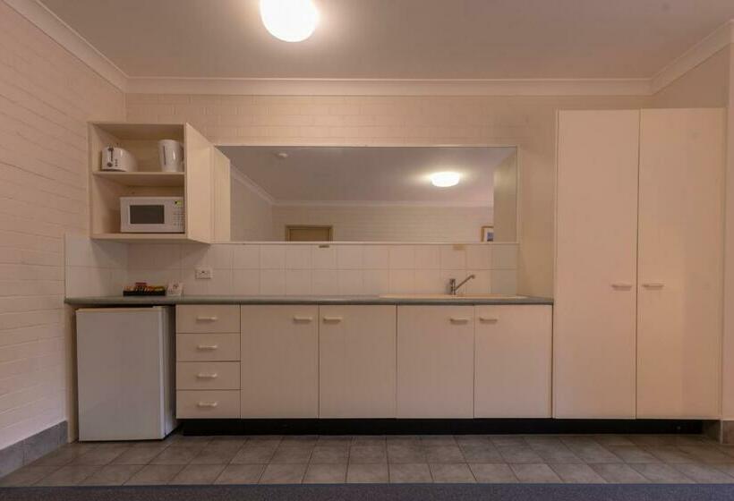 غرفة قياسية, Benson Court Motel