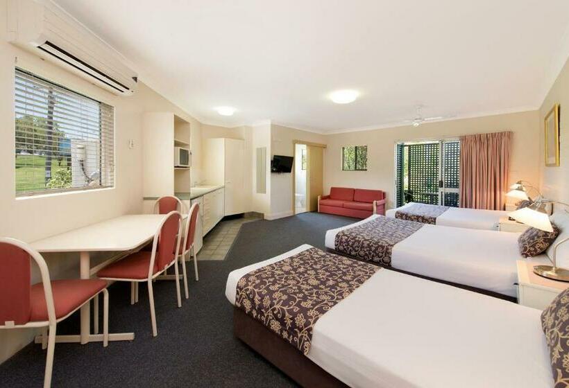 غرفة عائلية, Benson Court Motel