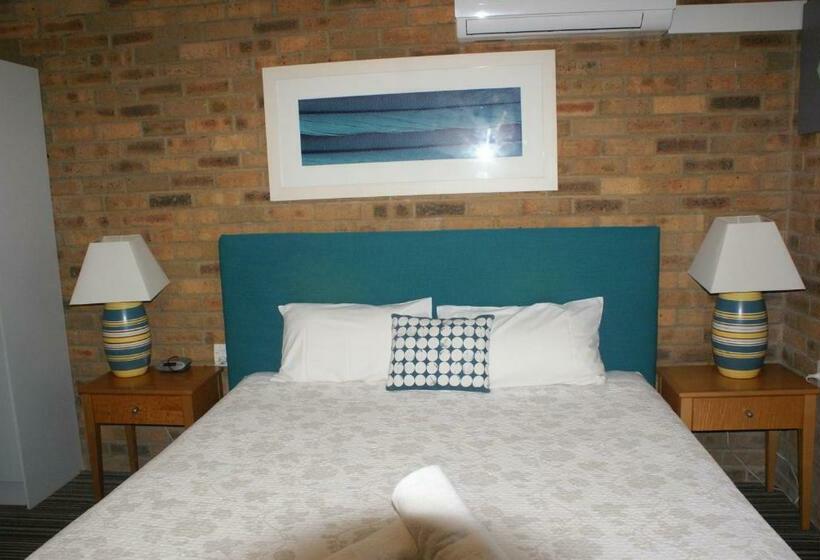 דירת חדר נוף לבריכה, Hawks Nest Motel