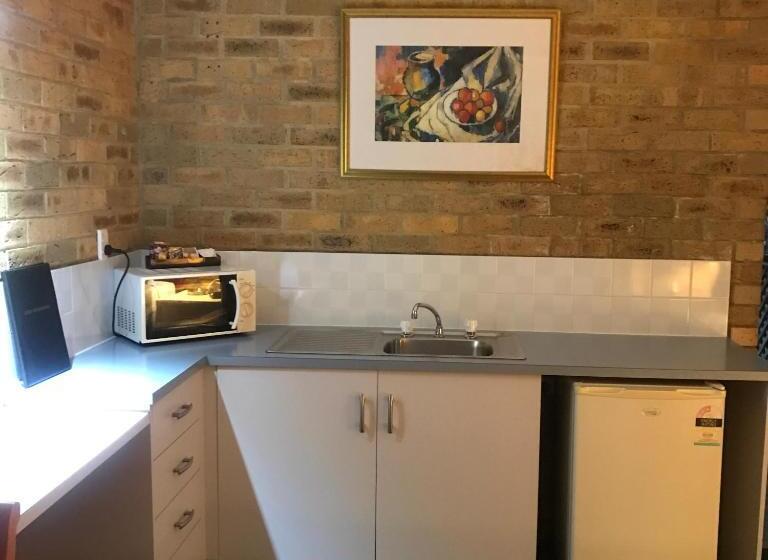 דירת חדר נוף לבריכה, Hawks Nest Motel