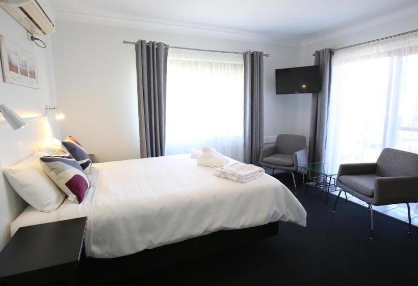 חדר סטנדרט עם ג'קוזי, Hawks Nest Motel