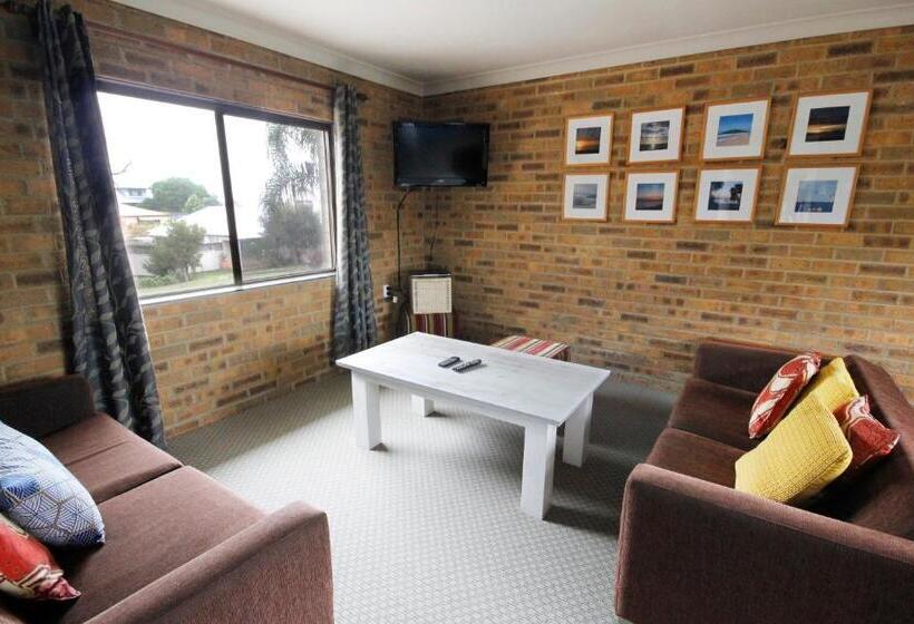 דירה משפחתית 2 חדרי שינה, Hawks Nest Motel