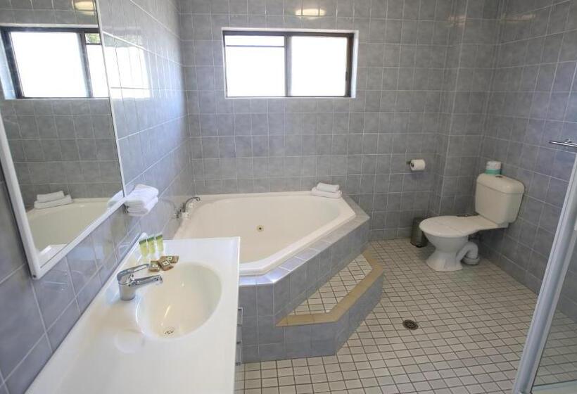 דירה משפחתית 2 חדרי שינה, Hawks Nest Motel