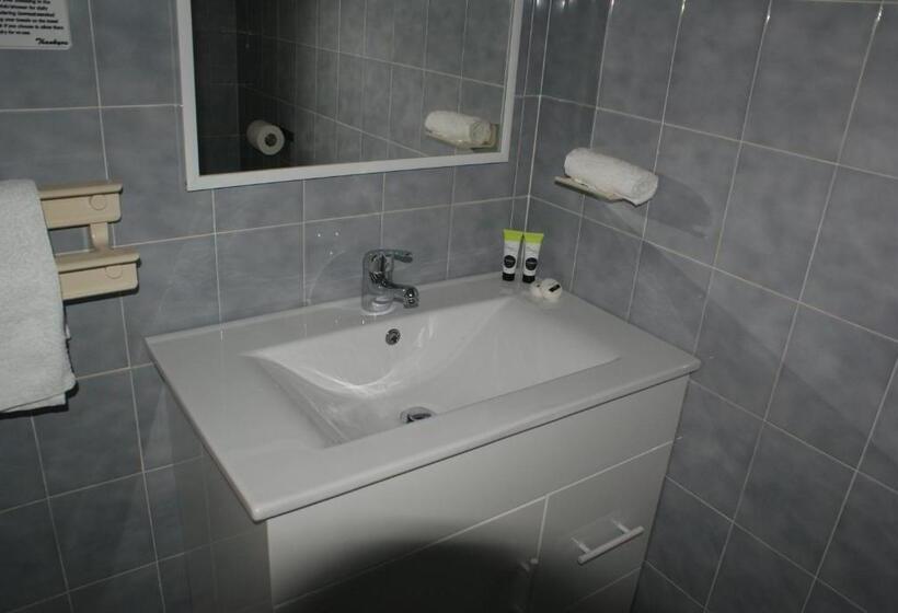 סטודיו סטנדרט, מיטה זוגית, Hawks Nest Motel