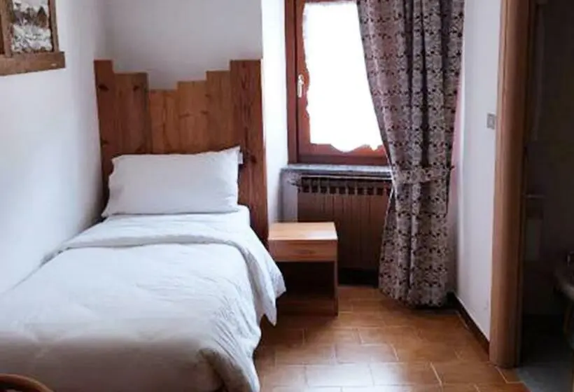 اتاق استاندارد یک نفره, Bucaneve