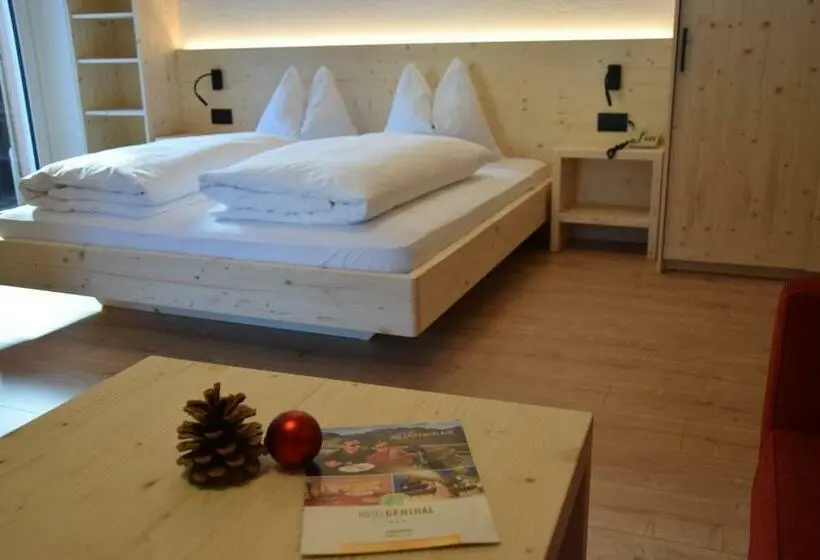 Standard-huone, Central