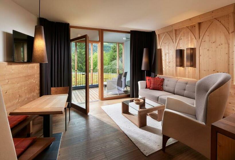 סוויטה דלוקס, Engels Park