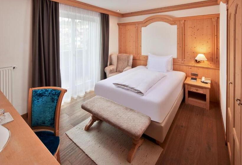 חדר סטנדרט יחיד, Engels Park