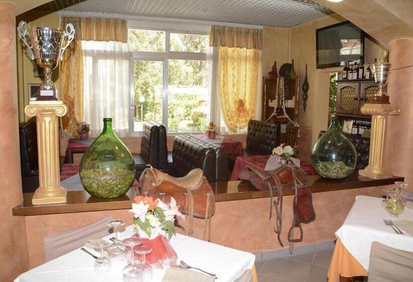 اتاق استاندارد سه نفره, Il Parco   Parking Free & Restaurant