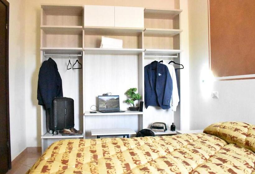 اتاق خانوادگی, Il Parco   Parking Free & Restaurant