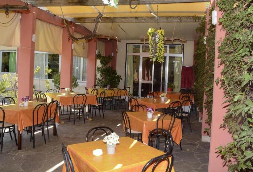 اتاق استاندارد, Il Parco   Parking Free & Restaurant