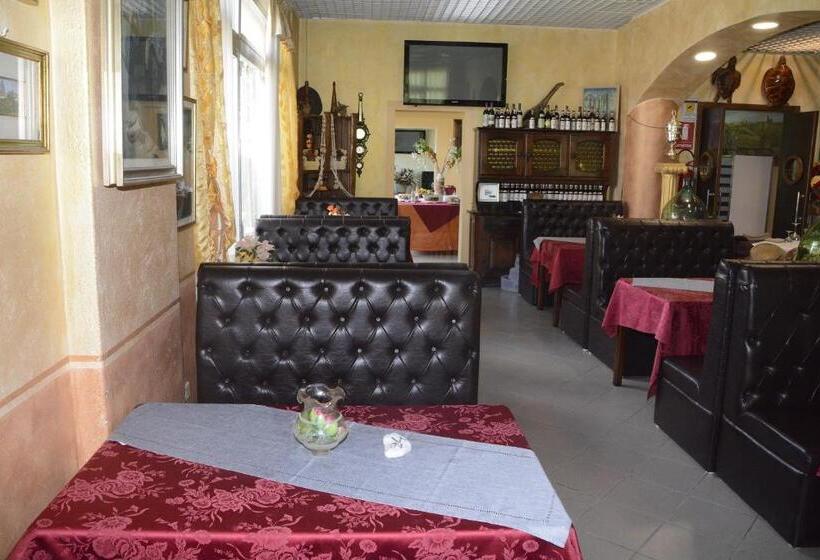 اتاق استاندارد, Il Parco   Parking Free & Restaurant