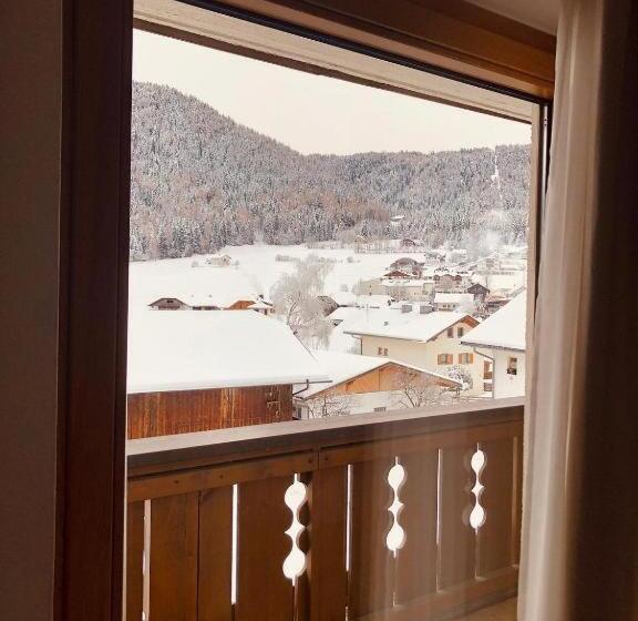 Четырехместный Номер Deluxe, Kronplatzer Hof
