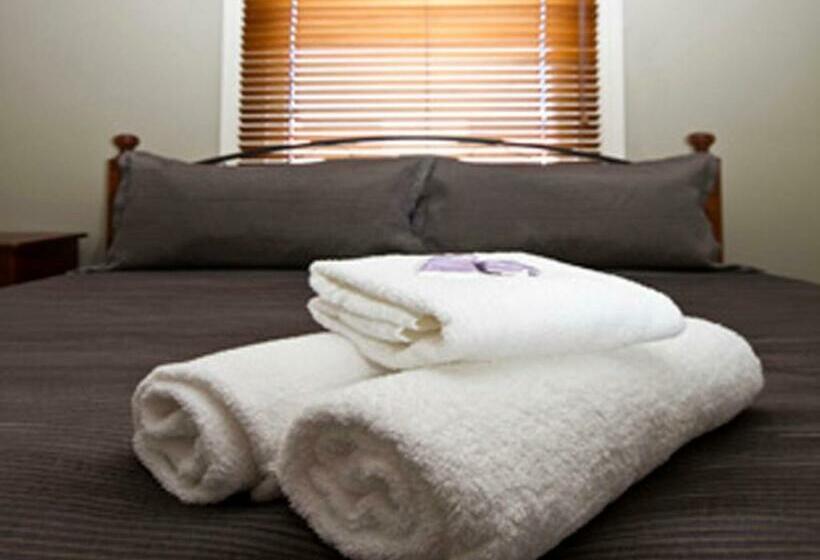 חדר סטנדרט פנימי לשלושה, Pedens