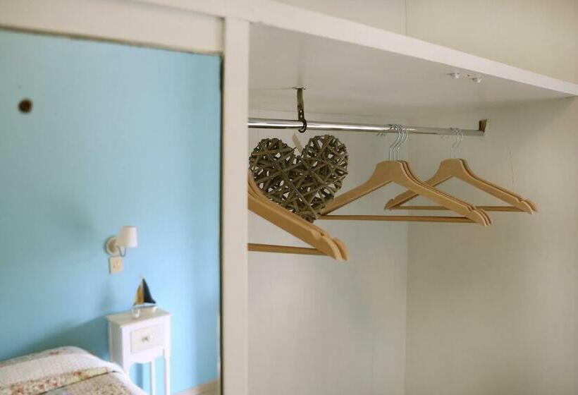 غرفة قياسية رباعية مزودة بشُرفة, Santiago