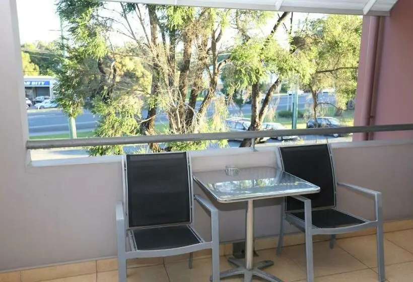 سوئیت اجرایی با بالکن, Lismore Bounty Workers Club Motel