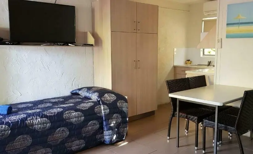 ファミリールーム, Mango Tree Motel
