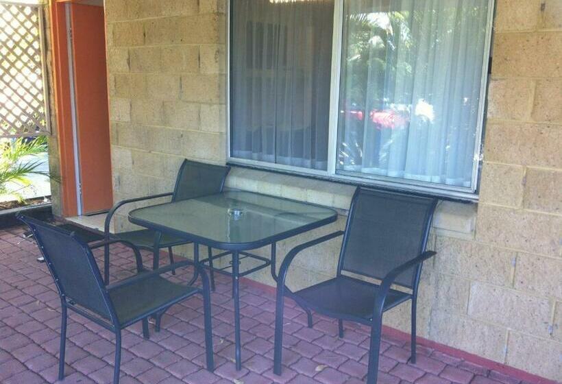 Номер Стандарт, Mango Tree Motel