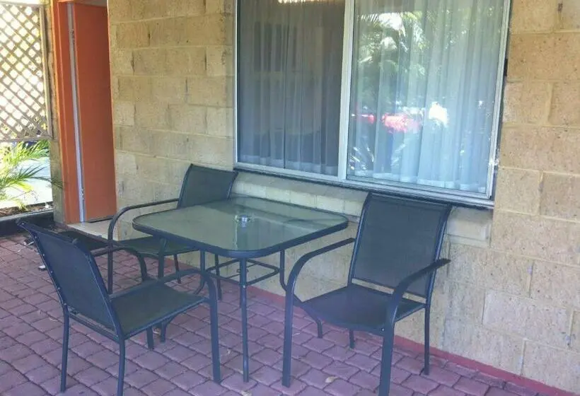 スタンダードルーム, Mango Tree Motel