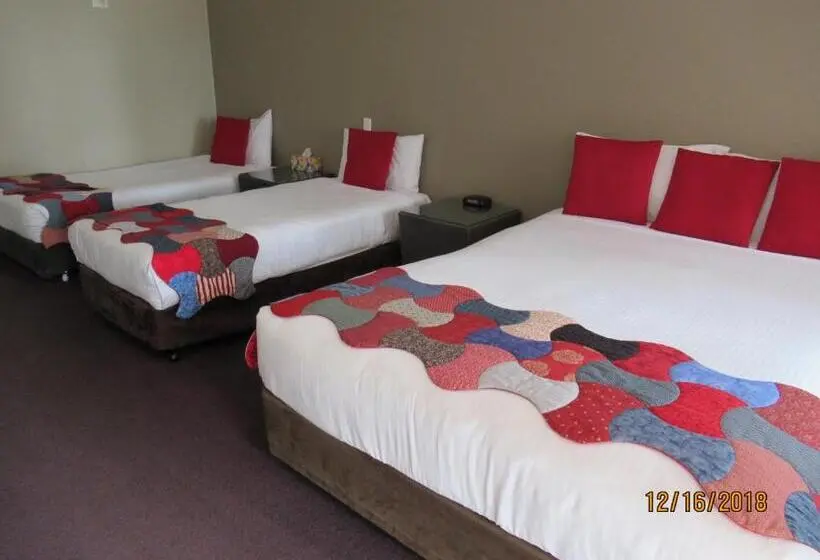 Perhesviitti, Moruya Motel