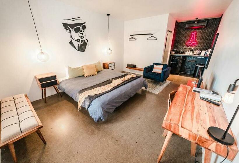 带大床的标准间, The Pink Hotel Coolangatta