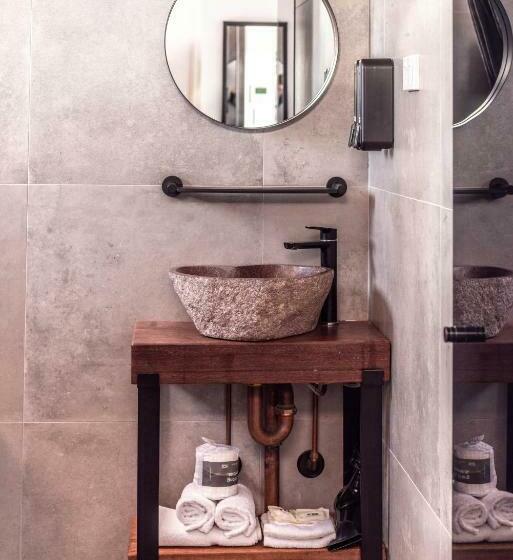 غرفة قياسية سرير كينج, The Pink Hotel Coolangatta