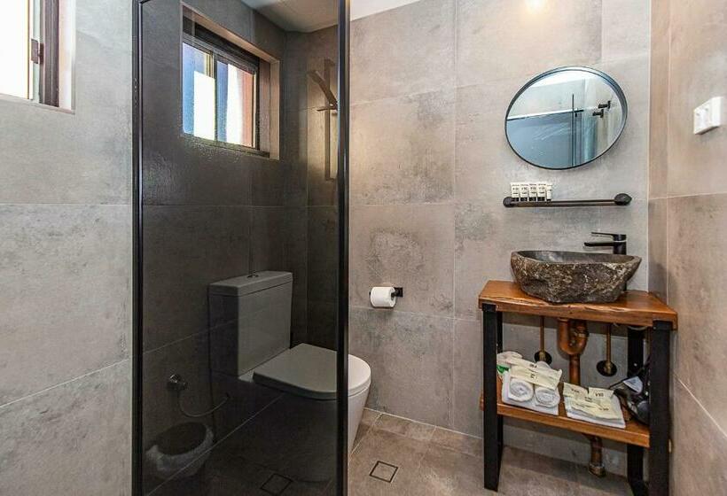 غرفة قياسية سرير كينج, The Pink Hotel Coolangatta