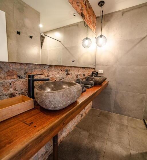 شقة غرفة نوم واحدة مزودة بشُرفة, The Pink Hotel Coolangatta