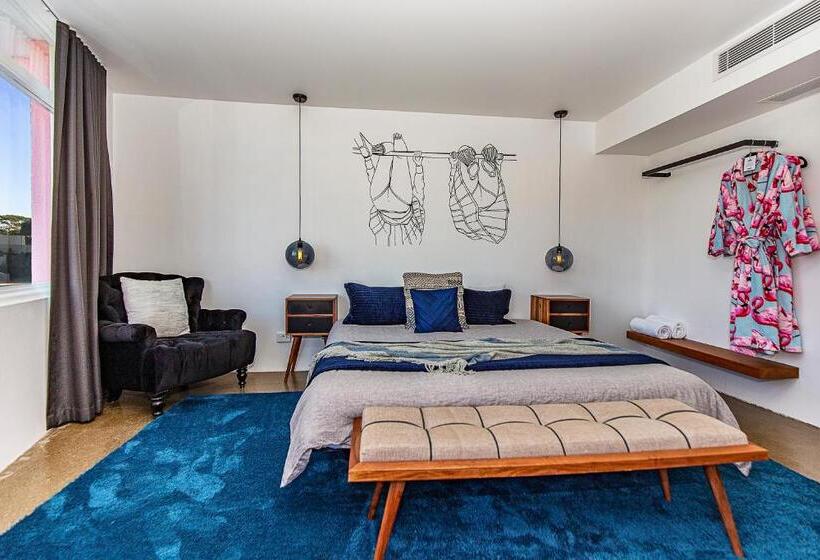 شقة غرفة نوم واحدة مزودة بشُرفة, The Pink Hotel Coolangatta