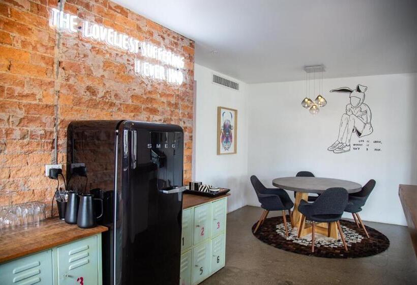 شقة غرفة نوم واحدة مزودة بشُرفة, The Pink Hotel Coolangatta