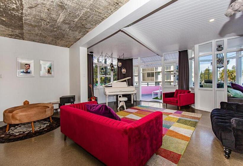 شقة غرفة نوم واحدة مزودة بشُرفة, The Pink Hotel Coolangatta