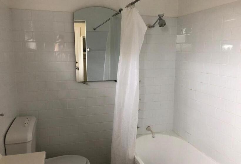 Люкс Deluxe 2 Спальни, Squid S Ink Motel