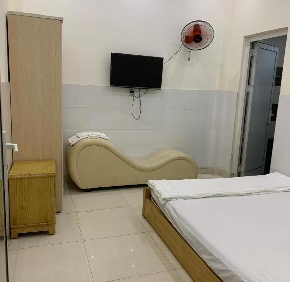 اتاق استاندارد, Nhà Nghỉ Thành Công