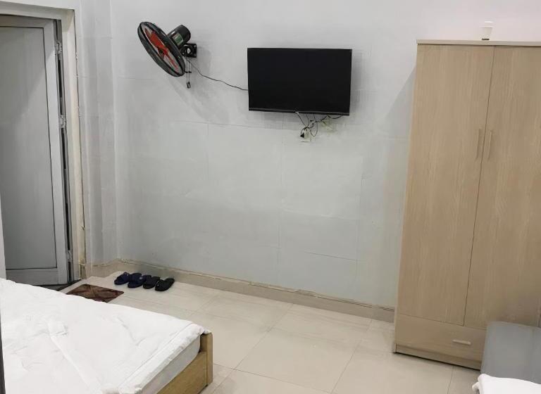 اتاق استاندارد, Nhà Nghỉ Thành Công