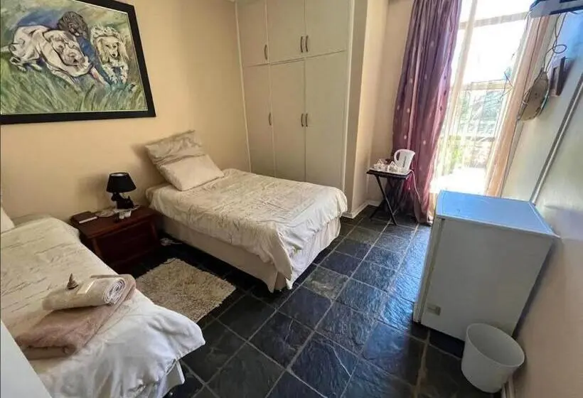 バス共有のスタンダードルーム, Paljas En Kandas Guest House