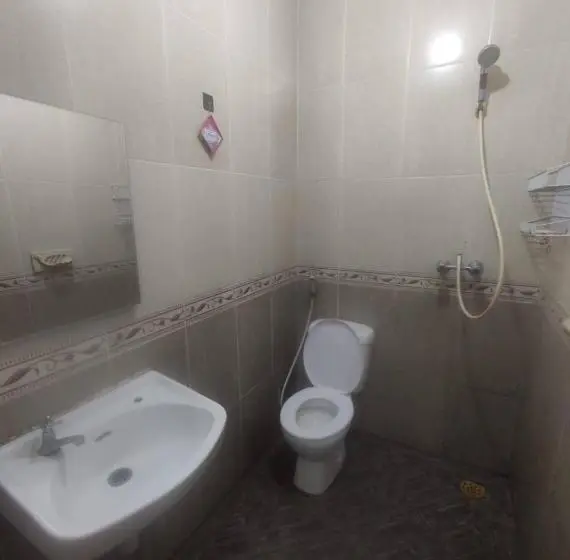 Superior Yhden Hengen Huone, Spot On 93853 Budi Residence 2