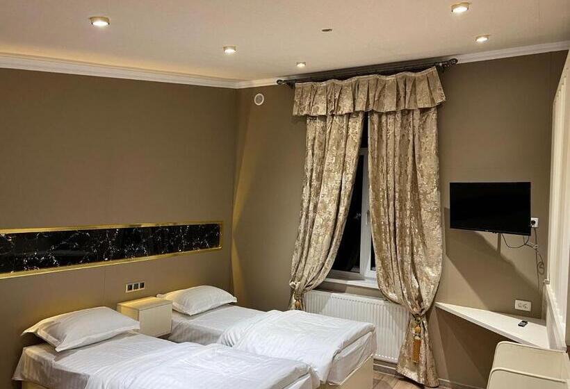 غرفة قياسية ثلاثية, Horizon Boutique