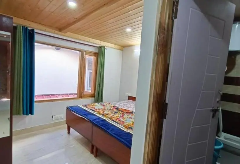 スタンダードルーム, Shiv Shakti Homestay   Near Isbt, Bypass Mc Parking, Hpu, And Advance Study