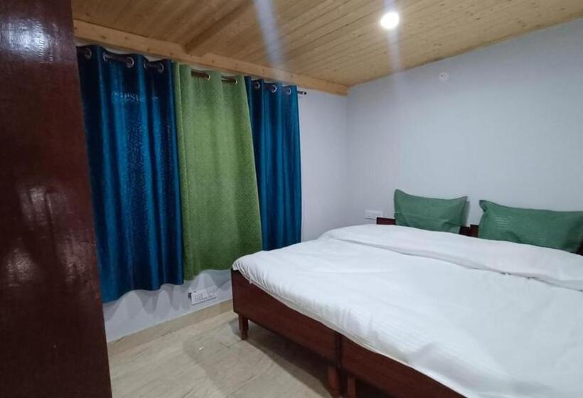 스탠다드 룸, Shiv Shakti Homestay   Near Isbt, Bypass Mc Parking, Hpu, And Advance Study