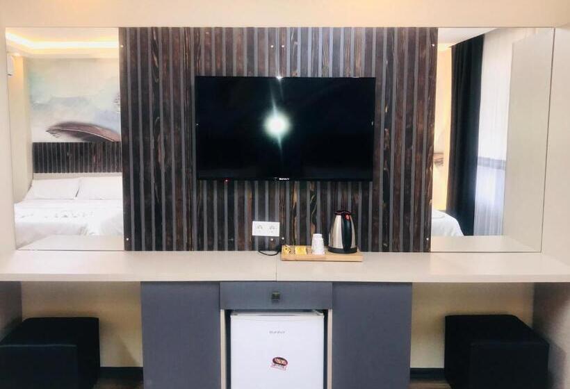 اتاق لوکس با بالکن, Bonita