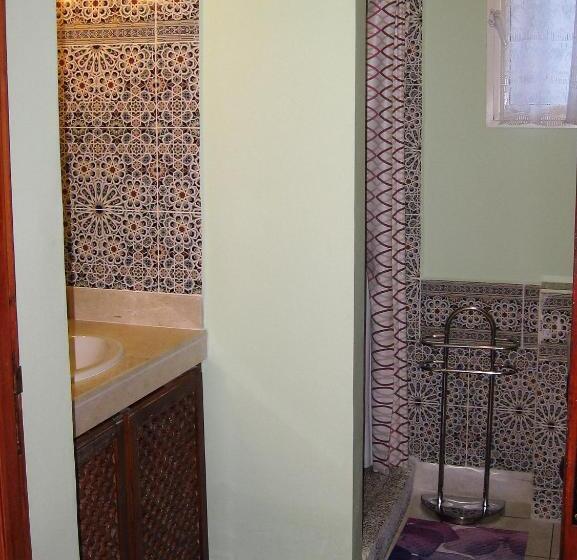 اتاق لوکس با چشم‌انداز باغ, Domaine Des Sloughis