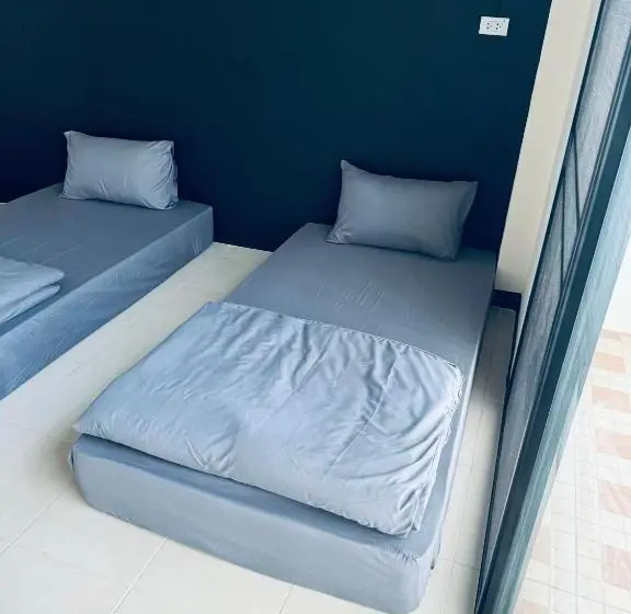 スタンダードトリプルルーム, Timn Hostel Female Only