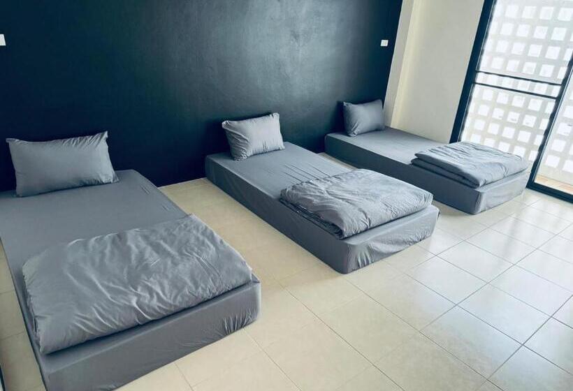 スタンダードトリプルルーム, Timn Hostel Female Only