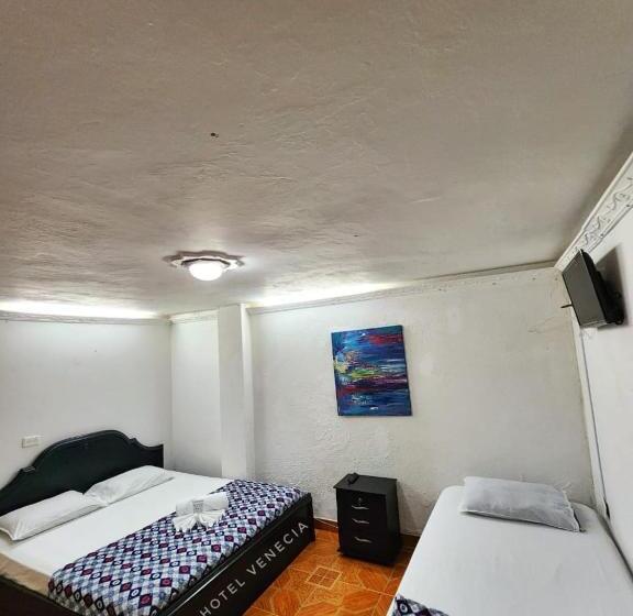 חדר סטנדרט לשלושה, Casa Hotel Venecia