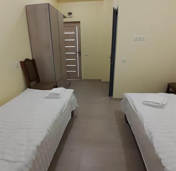 スタンダードトリプルルーム, Spartak