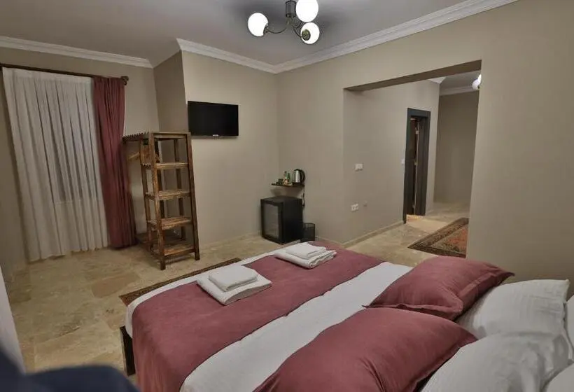 اتاق استاندارد با تخت بزرگ, Yellow Stone House