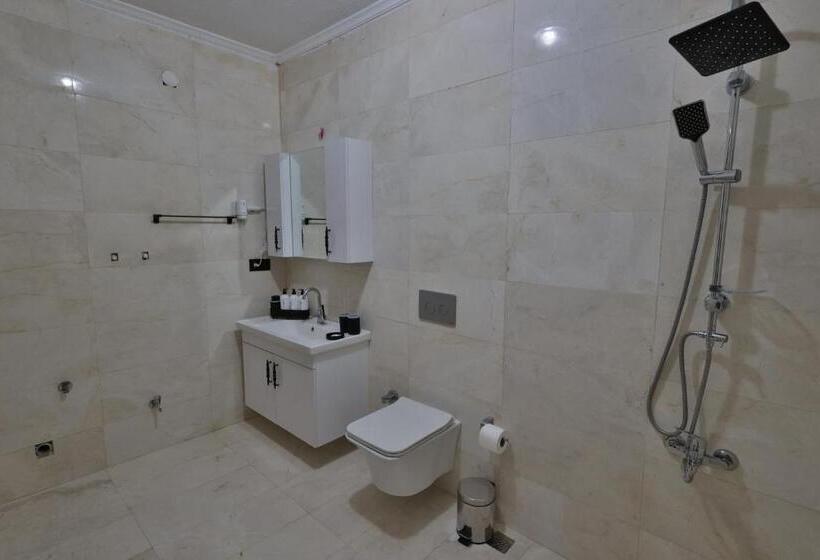 חדר דלוקס, Yellow Stone House