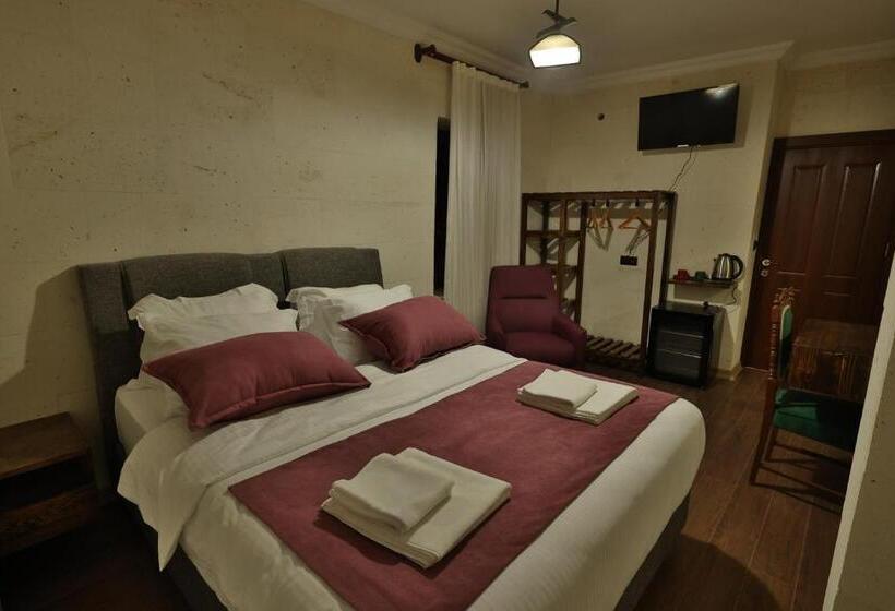 חדר דלוקס, Yellow Stone House