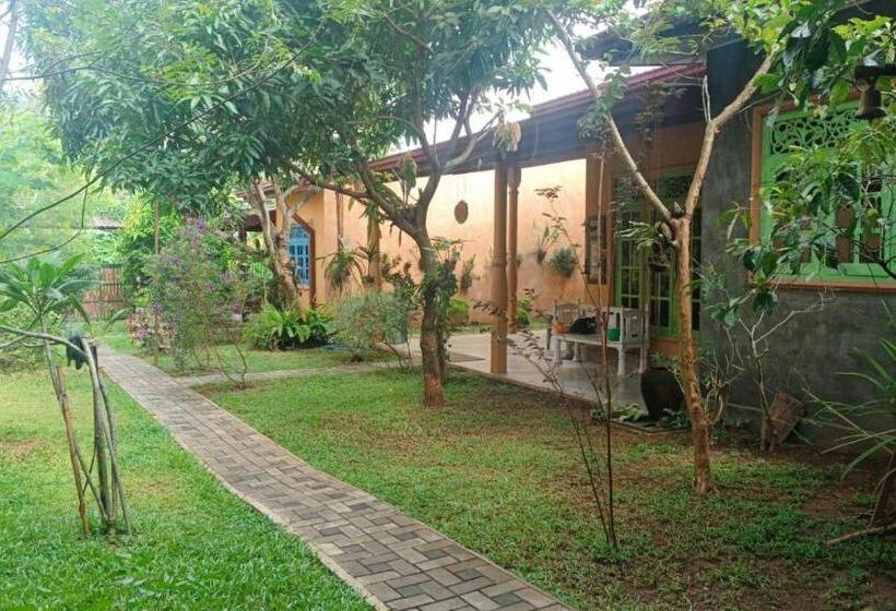 חדר סטנדרט נוף לגינה, Dhee Ayurved Resort Hospital