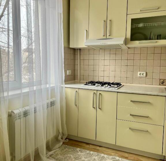 اتاق کلاسیک چهارنفره, ип.медина